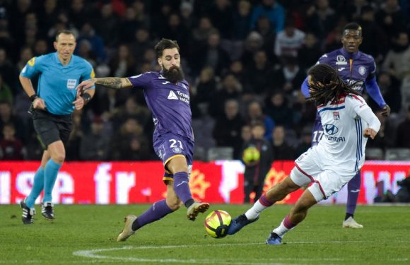 TFC-OL: Jimmy Durmaz voit double, mais la rentrée gagnante de Nabil Fekir sauve Lyon