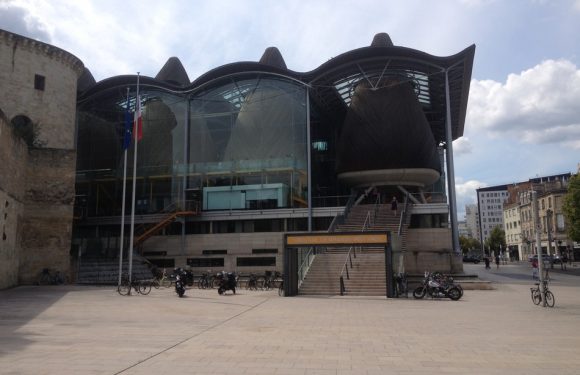Bordeaux: Un ex-ancien champion de natation jugé pour viol et agressions sexuelles sur mineurs