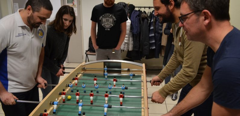 VIDEO. «Le baby-foot peut réunir et amuser toute une famille»… La première école française de la discipline naît à Lyon