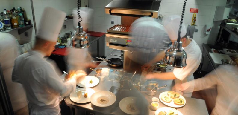 À Beauvais, le directeur du restaurant donnait des « claques pédagogiques » à une employée