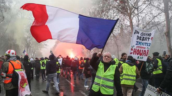 Gilets jaunes en France, acte X: la mobilisation en léger recul