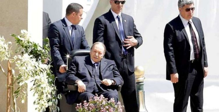 Algérie: la présidentielle fixée au 18 avril 2019, Bouteflika laisse planer le doute sur sa candidature