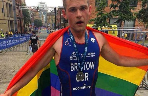 Des triathlètes condamnent l’interdiction du drapeau LGBT+ dans les compétitions