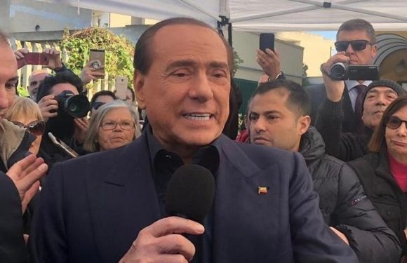 Silvio Berlusconi annonce sa candidature aux élections européennes