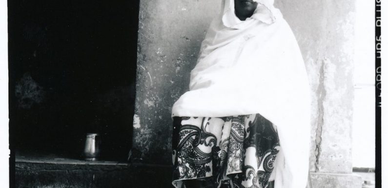 LITTERATURE – «De si longues nuits» : Les femmes d’émigrés ouest-africains confient leur solitude
