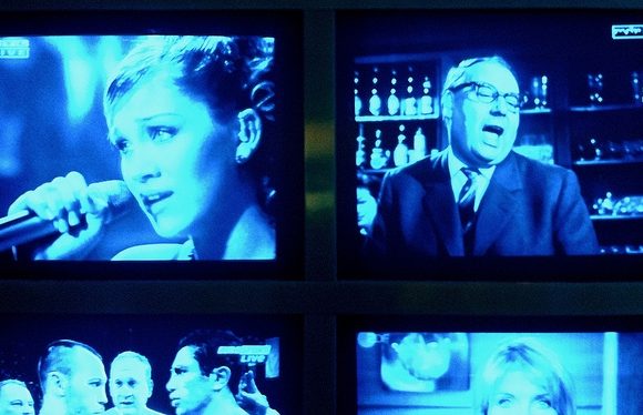 Couleurs et bruits de la politique-spectacle