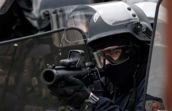 Le directeur de la police nationale rappelle aux policiers les conditions d’utilisation des LBD