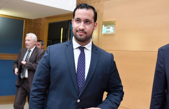 Alexandre Benalla a restitué ses passeports diplomatiques