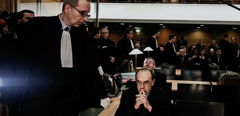 Procès Barbarin : l’Église face aux récits glaçants des victimes d’un prêtre pédophile