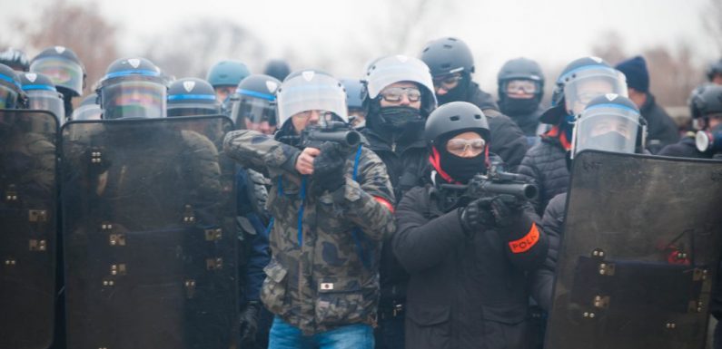 Gilets jaunes : 12 personnes ont perdu un œil, 4 ont perdu une main