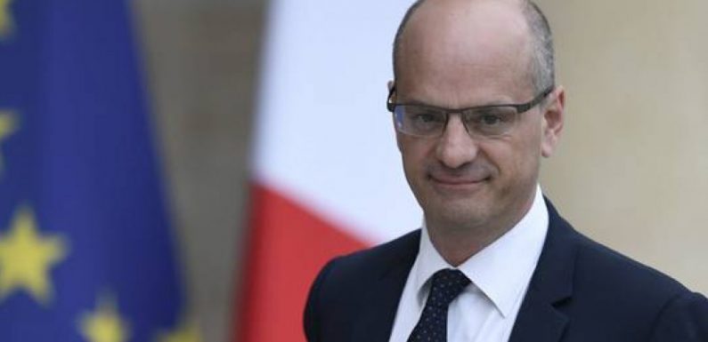 Jean-Michel Blanquer enfonce le clou du cercueil des écoles libres
