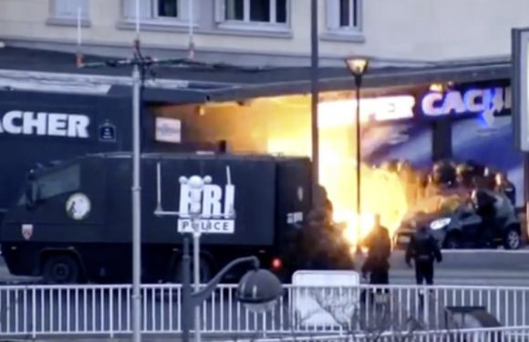 Hyper Cacher : Deux policiers racontent la « panique » de l’intérieur