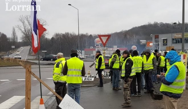 Lorraine Gilets jaunes : l’insupportable agression d’un journaliste du RL à Saint-Avold