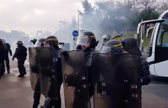Sauve-qui-peut : le chef de l’Etat annule toutes les cérémonies de vœux