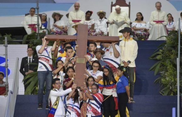 Le chemin de croix se prolonge dans le cri étouffé des enfants que l’on empêche de naître