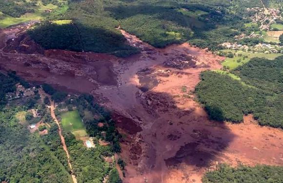 Rupture d’un barrage minier au Brésil : environ 200 disparus