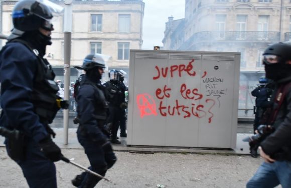 Gilets jaunes : une quinzaine de photographes bordelais alertent le préfet après des violences policières