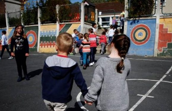 Harcelées à l’école car lesbiennes, deux jeunes filles de 11 ans se suicident