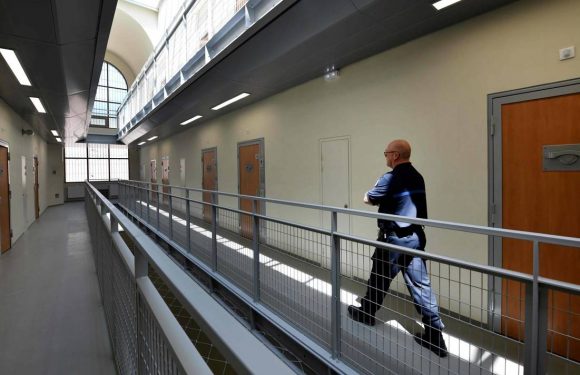 Surpopulation carcérale : un nouveau record avec 71 000 personnes détenues en France