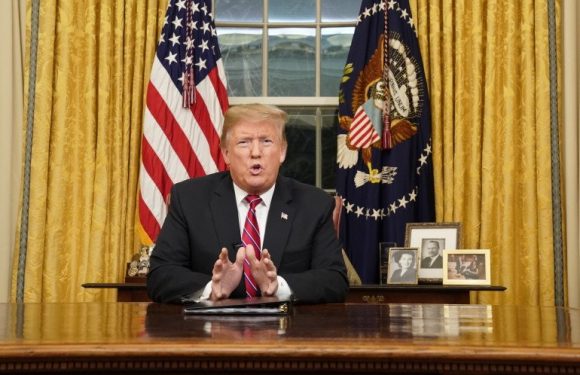 Trump défend son mur : « Au fil des ans, des milliers d’Américains ont été brutalement tués par des immigrés clandestins » (MàJ)
