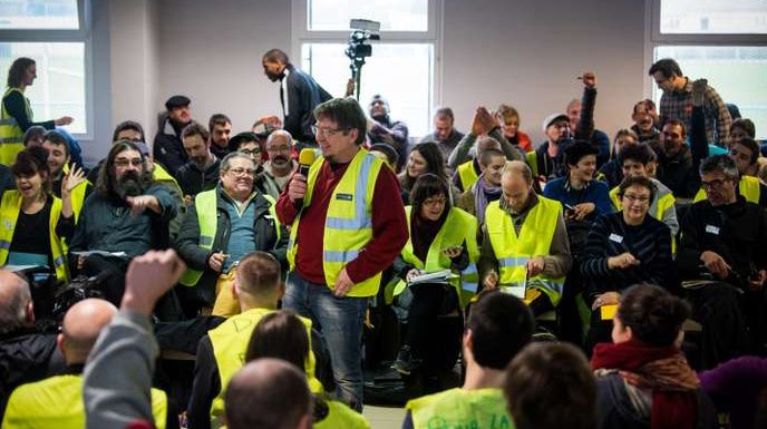 Une assemblée de « gilets jaunes » de toute la France signe un appel commun