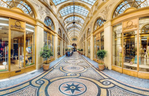 Dans les passages couverts de Paris