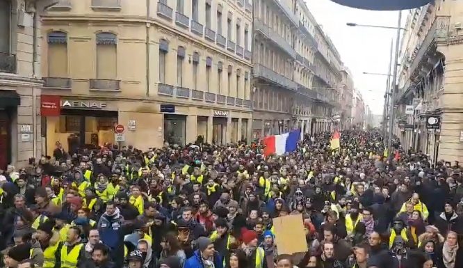 Gilets jaunes: Acte 9 sees resurgence across France