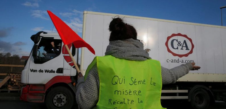 «Gilets jaunes»: l’économie française durement affectée par le mouvement