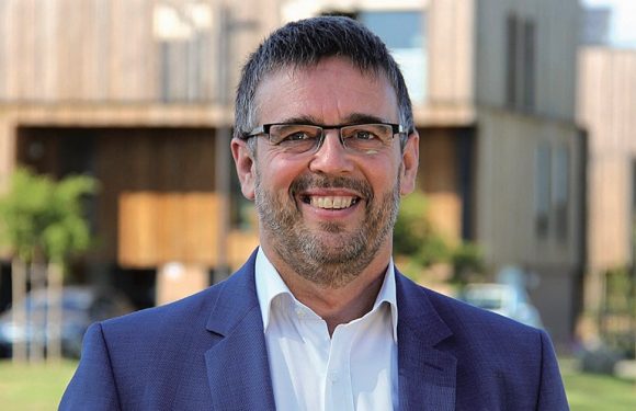 Le maire de Grande-Synthe lance un Minimum Social Garanti