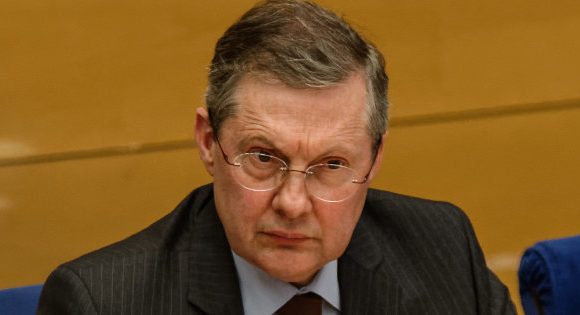 Benalla « devrait faire du judo, il en a le talent »