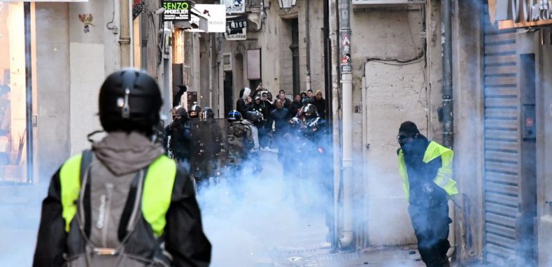 « Gilets jaunes » : la peur de la violence s’installe selon un sondage