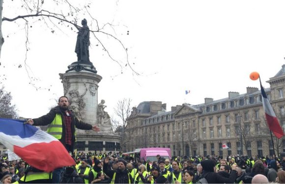 «Gilets jaunes», acte XI: des milliers de personnes à nouveau dans la rue