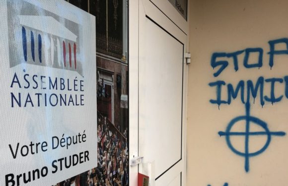 Schiltigheim: tags racistes et haineux sur la permanence du député LREM Bruno Studer: “la République va mal”