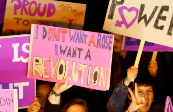 Top Turkish parties continue to marginalise women