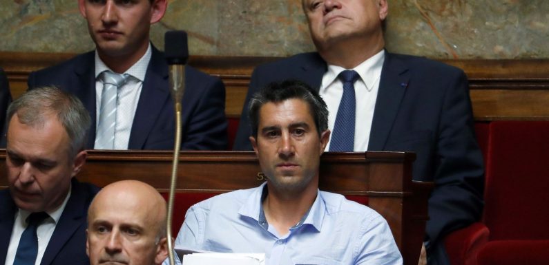 Cinq députés épinglés pour manquements à la déontologie