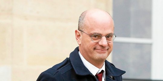 Élèves violents. Blanquer réfléchit à sanctionner les parents « complices »