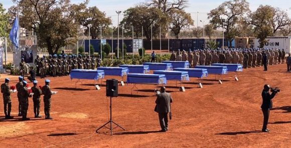 Mali : cérémonie en hommage aux dix Casques bleus tchadiens tués