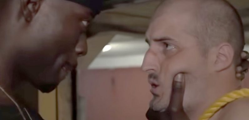 Le procès du rappeur Nick Conrad a eu lieu