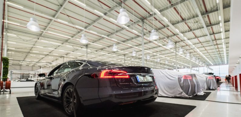 Malgré une année bénéficiaire, Tesla va licencier 3000 travailleurs