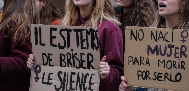 Le Haut Conseil à l’Égalité dénonce la banalisation de l’humour sexiste