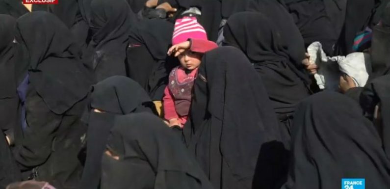 Reportage exclusif en Syrie : la population fuit les derniers bastions de l’EI