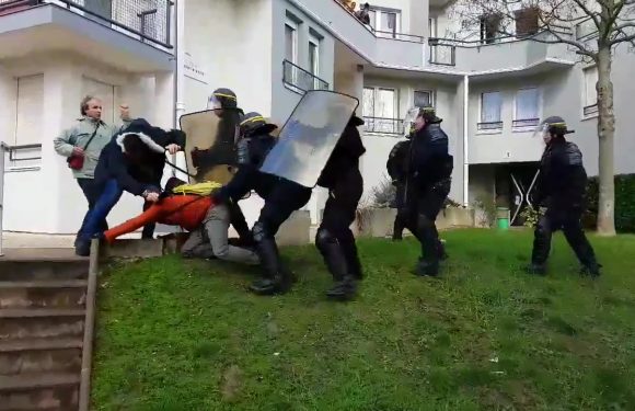 Des Gilets Jaunes et des manifestants CGT venus chercher Macron à Créteil sont repoussés à coups de matraque