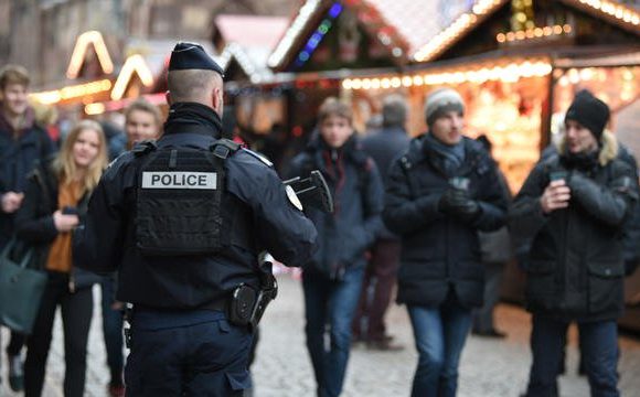 Attentat de Strasbourg : 10% des Français croient à un complot