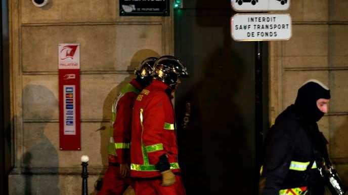 Un incendie à Paris fait au moins 8 morts et 30 blessés, une habitante de l’immeuble interpellée