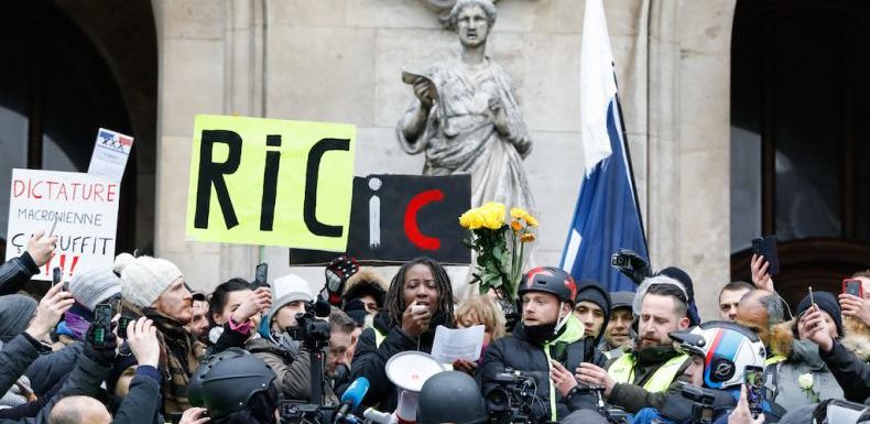 « Modérés », « radicaux » et « sociables » : quand les gilets jaunes se divisent pour durer