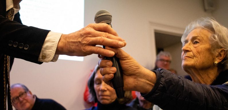 Vu d’Allemagne. Dans un village des Yvelines, les doléances tous azimuts du grand débat