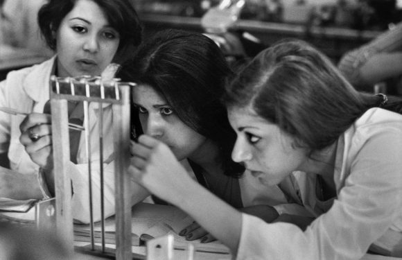 Iranian women – before and after the Islamic Revolution