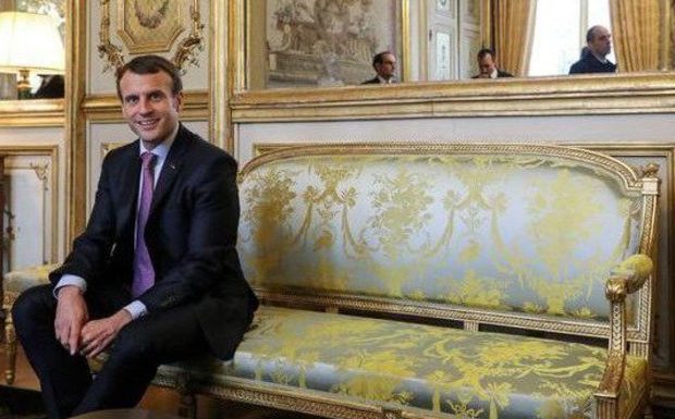 « Jojo avec un gilet jaune a le même statut qu’un ministre ou un député ! » regrette Macron, qui prétend que les Gilets Jaunes ont été infiltrés par « 50.000 militants ultras »