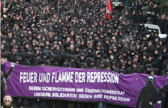 Allemagne : Des appels aux meurtres contre les dirigeants de l’AfD sont publiés sur le site de gauche Indymedia