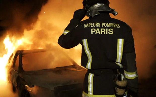 « On n’a jamais été autant sollicités et jamais autant agressés » : les violences contre les pompiers de Paris ont augmenté de 60% en 2018